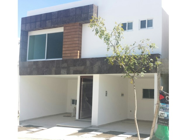 Casa en Venta en colonia Lomas de Angelopolis