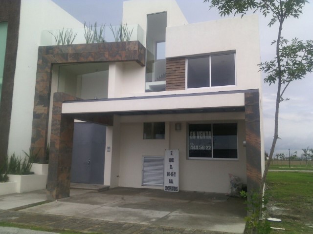 Casa en Venta en colonia Lomas de Angelopolis