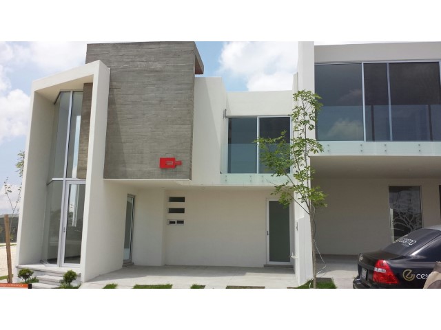 Casa en Venta en colonia Lomas de Angelopolis