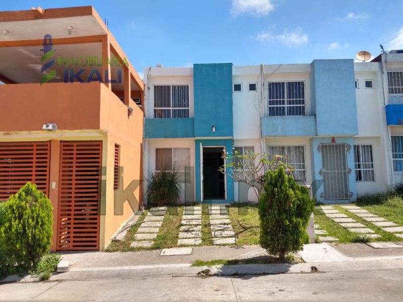 Casa en Venta en colonia Cabo Rojo