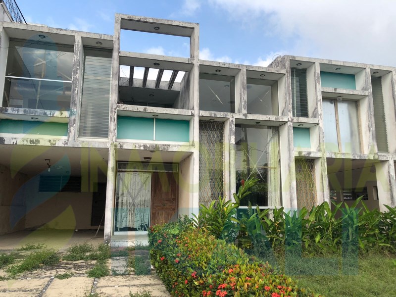 Casa en Venta en colonia Jardines de Tuxpan