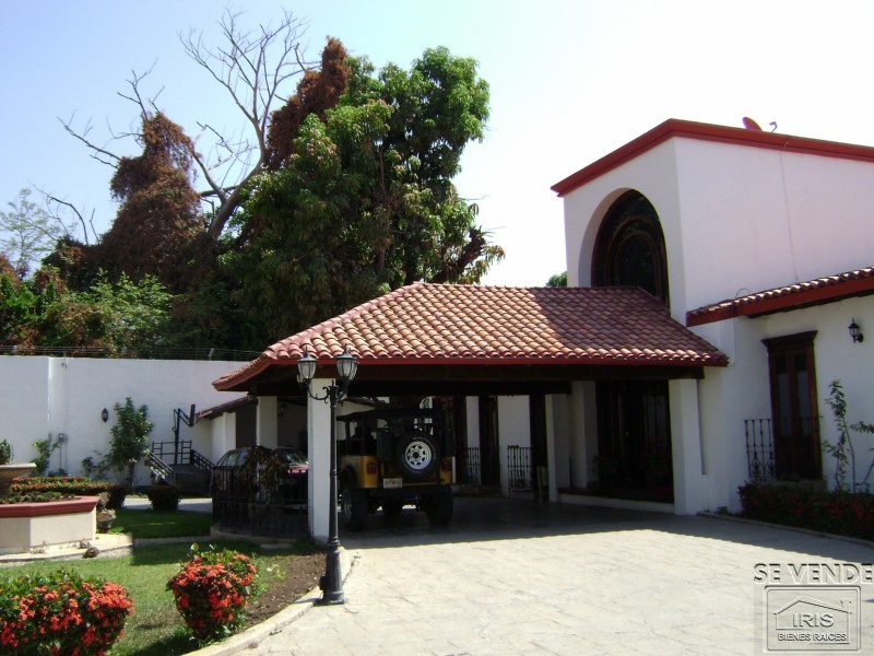 Residencia en Venta en colonia Boulevard Belisario Dominguez