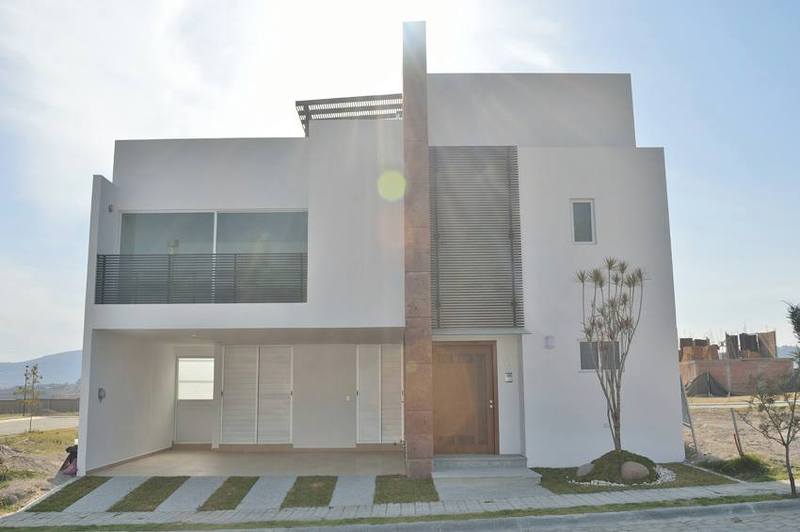 Casa en Venta en Lomas de Angelopolis  Zona Azul