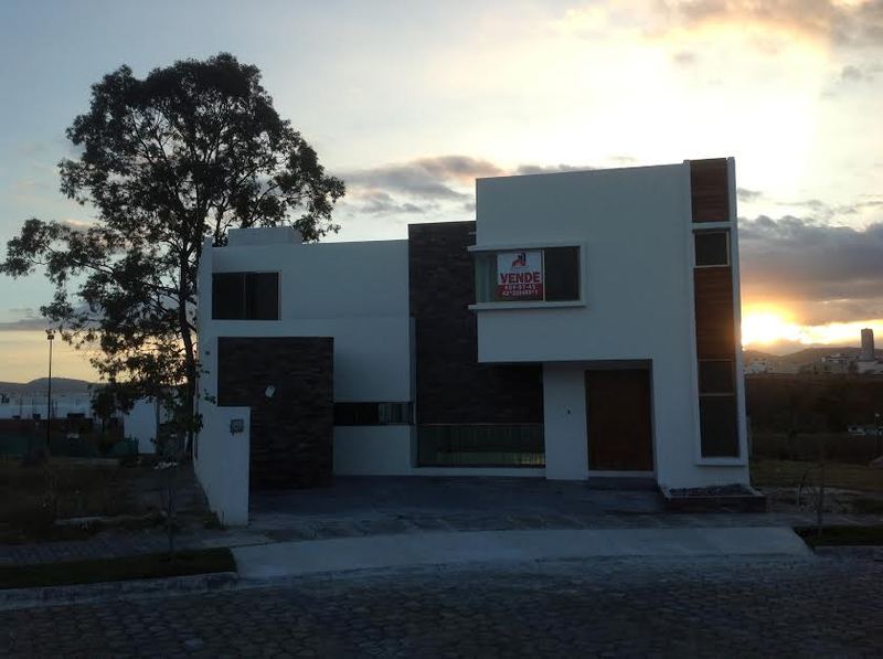 Casa en Venta en Lomas de Angelopolis  Zona Azul