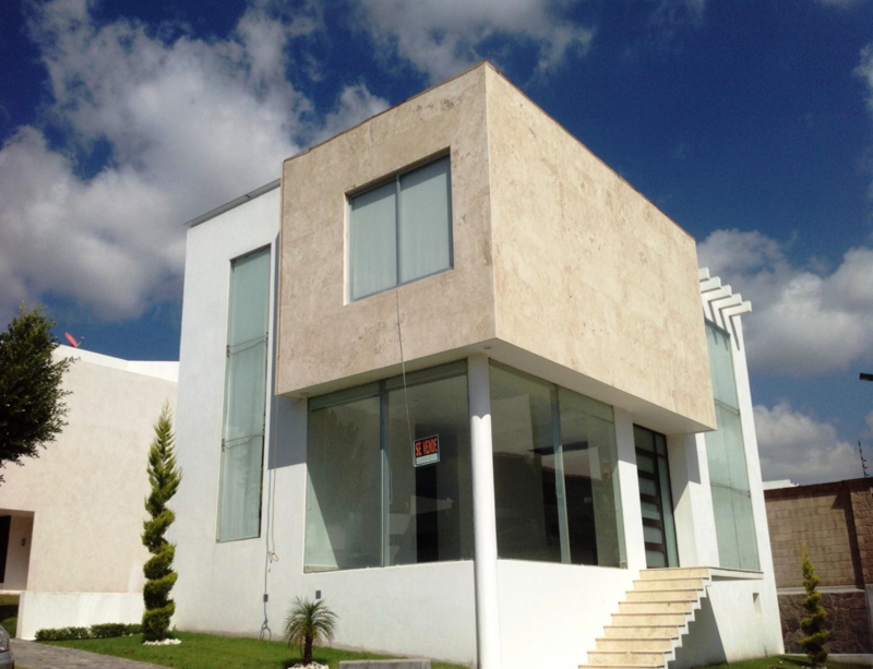 Casa en Venta en Lomas de Angelopolis I