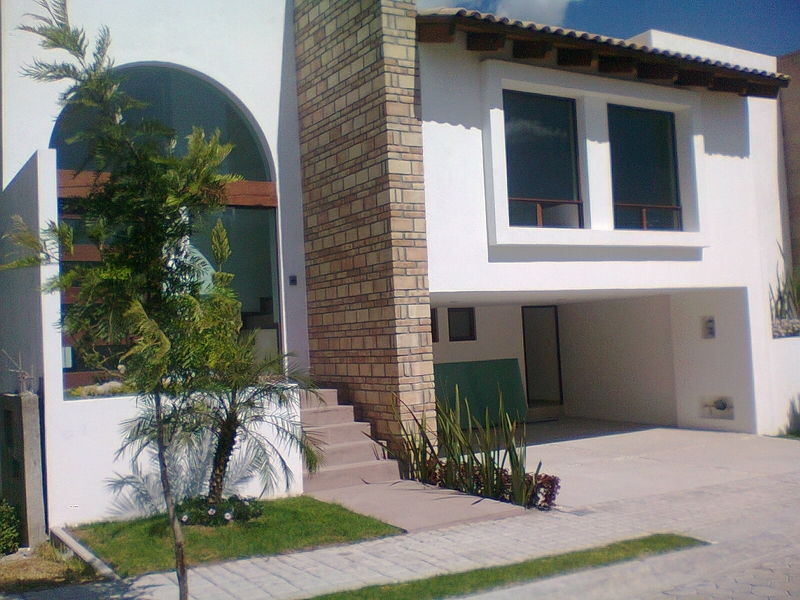 Casa en Venta en Lomas de Angelopolis  Zona Azul