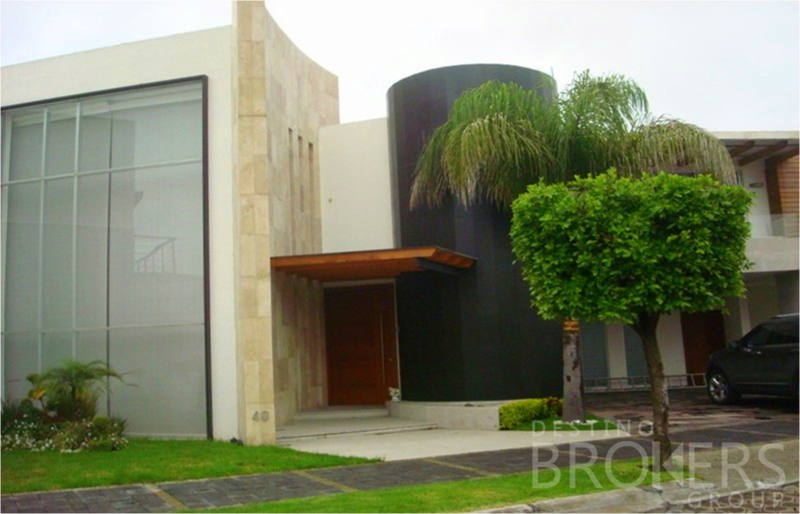 Casa en Venta en colonia Lomas de Angelopolis I