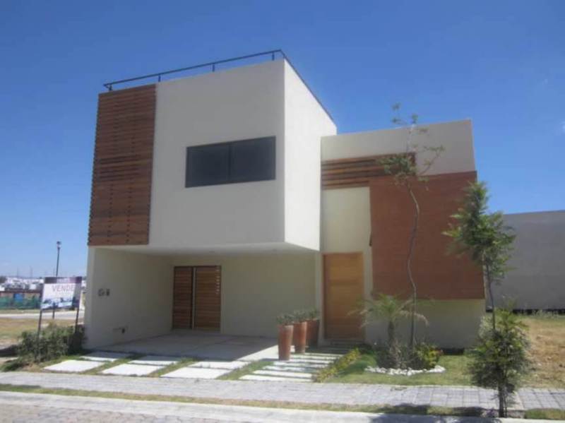 Casa en Venta en colonia Lomas de Angelopolis Cluster Parque Santiago