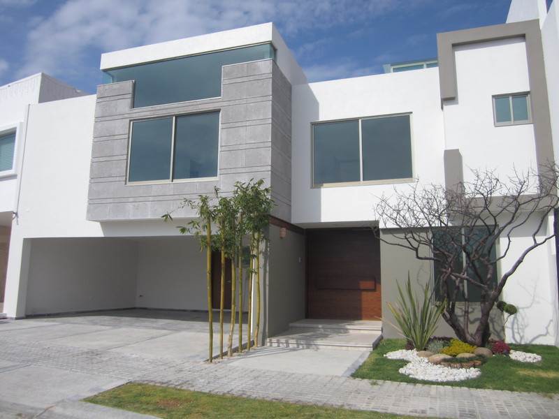 Casa en Venta en colonia La Isla Lomas de Angelopolis