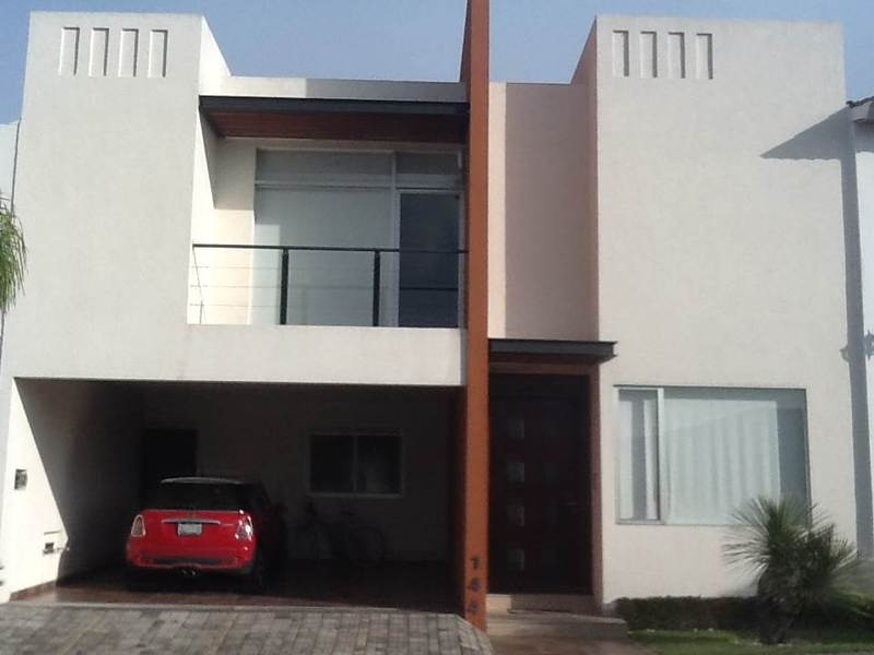 Casa en Venta en colonia Lomas de Angelopolis Cluster 888