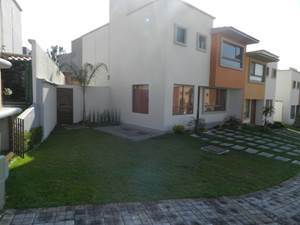 Casa en Venta en Lomas de Angelopolis Cluster 666