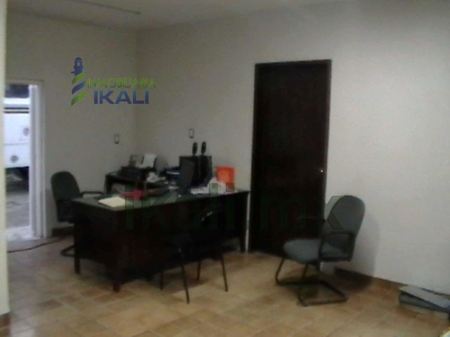 Oficina en Renta en colonia Santiago de La Peña