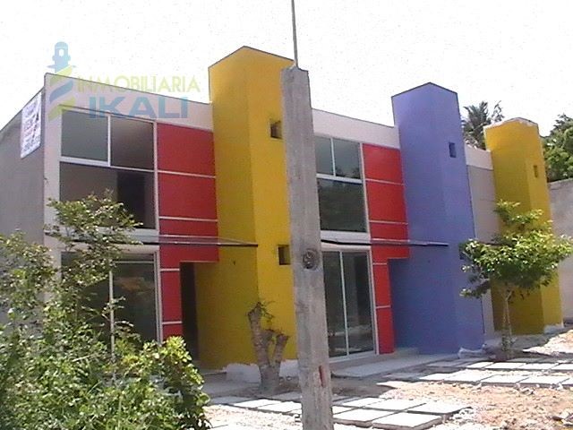 Casa en Venta en colonia Ruiz Cortinez Ampliacion