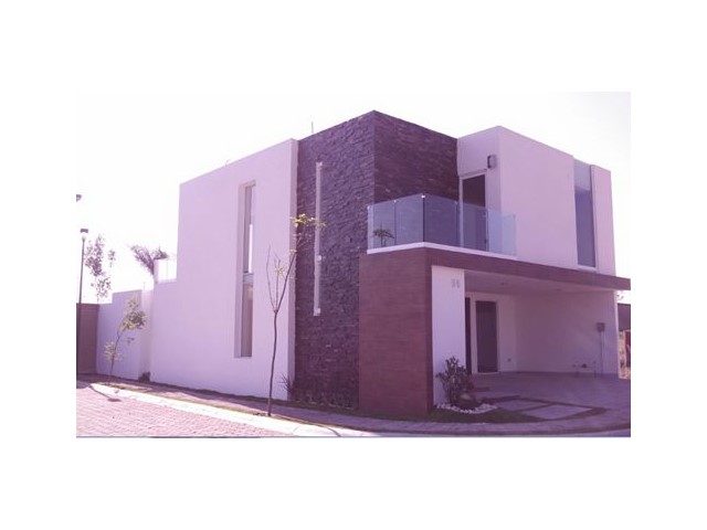 Casa en Venta en colonia Lomas de Angelopolis