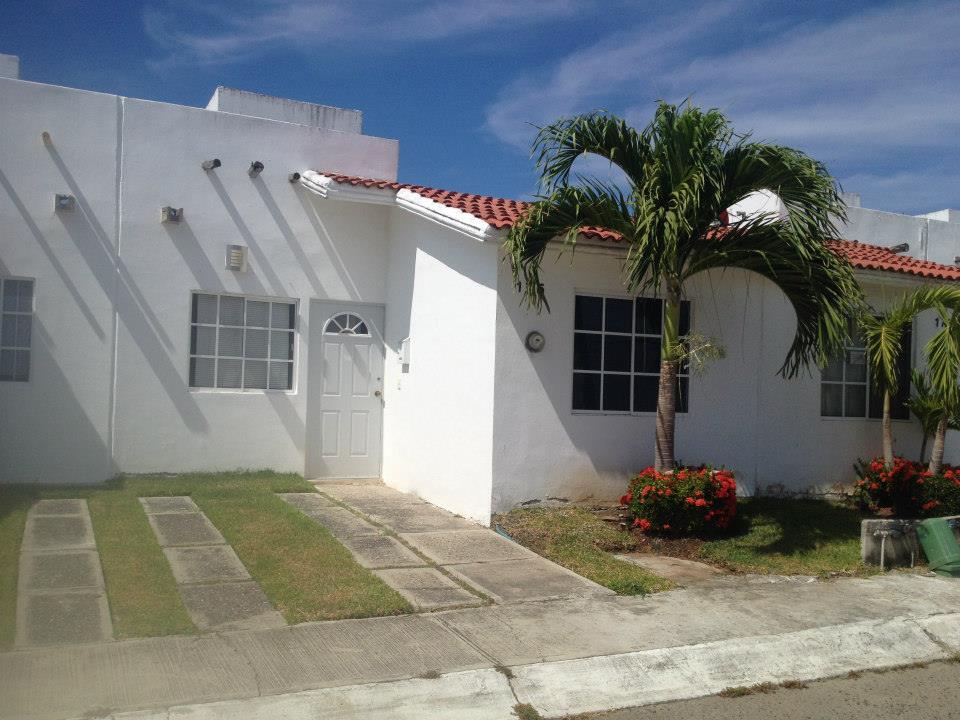 Casa en Renta en Las Ceibas