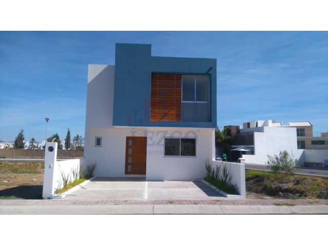 Casa en Venta en colonia Queretaro (Ing. Fernando Espinoza Gtz.)