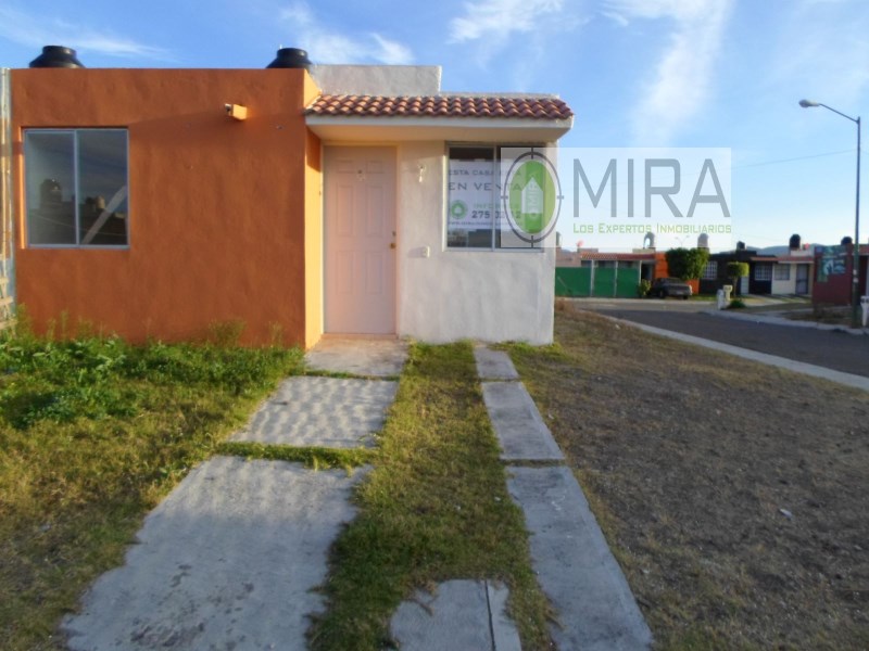 Casa en Venta en Mision del Valle, Morelia, Michoacan con 70m2