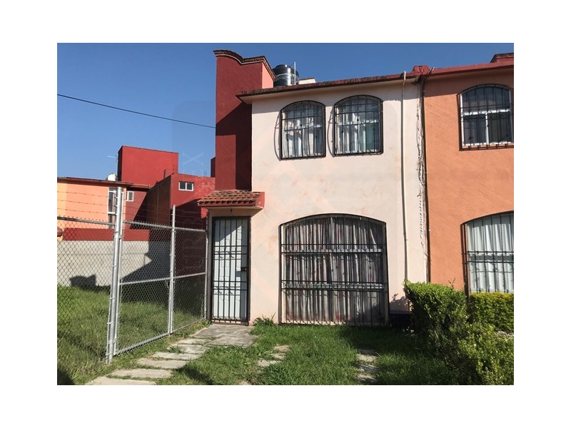 Casa en Venta en Villas de Atlixco, Puebla, Puebla con 72m2