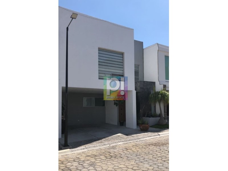 Casa en Venta en Lomas de Angelopolis