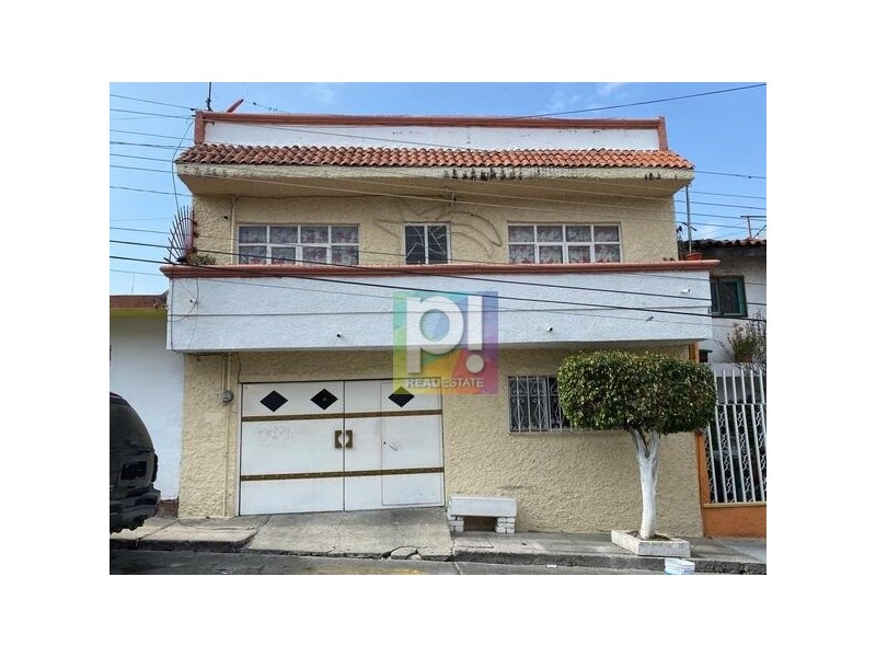 Casa en Venta en colonia Lomas de Guayancareo