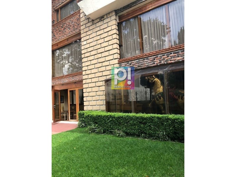 Casa en Venta en colonia Jardines En La Montaña