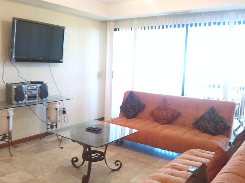 Condominio en temporary rental en Costera de las Palmas